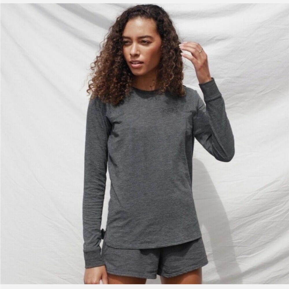 J13 Lunya Restore Base Charcoal Gray Knit Long Sleeve‎ Top